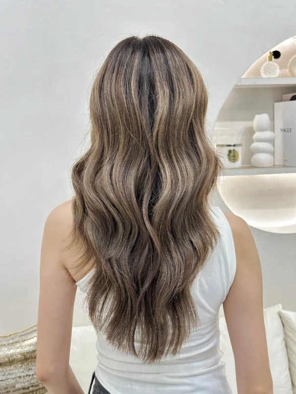 Bleach / Highlight / Balayage photo 6/10