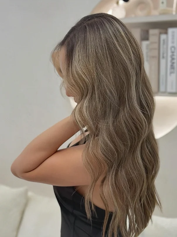 Bleach / Highlight / Balayage photo 8/10