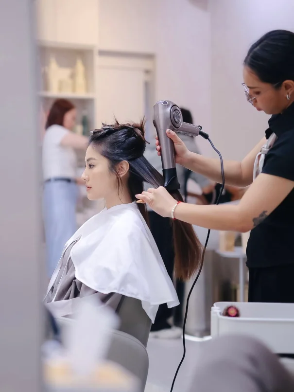 Hair Treatment photo 3/10