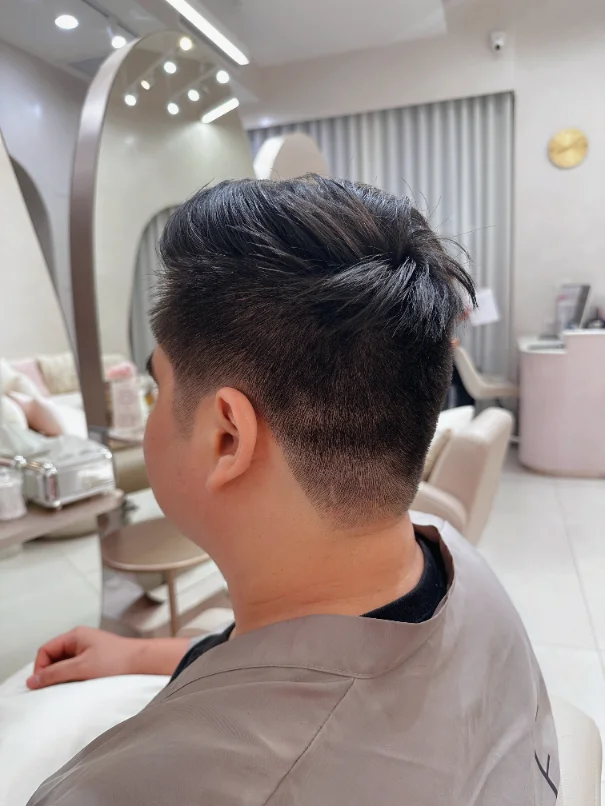 Men's Haircut photo 3/10