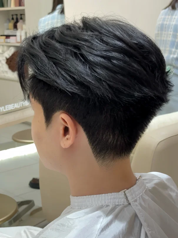 Men's Haircut photo 4/10