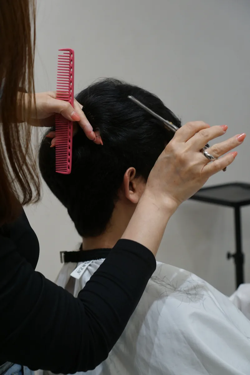 Men's Haircut photo 8/10